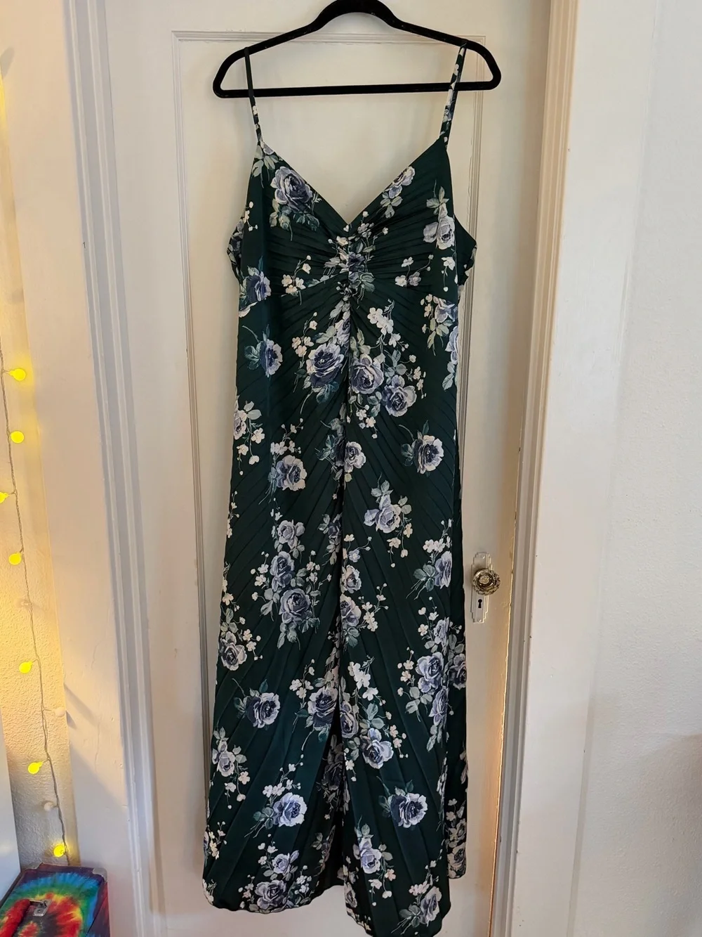 Abercrombie & Fitch Floral Satin Pleated Maxi Dress